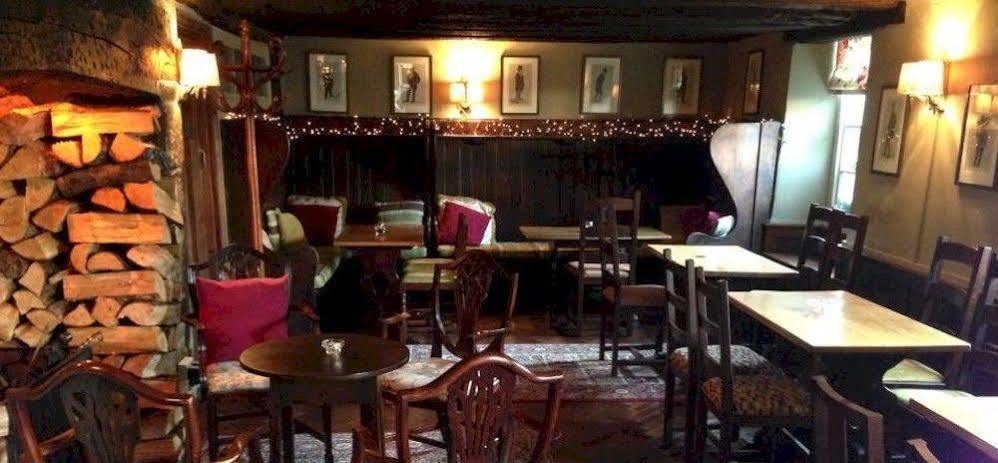 The George Inn Lower Brailes Exteriör bild